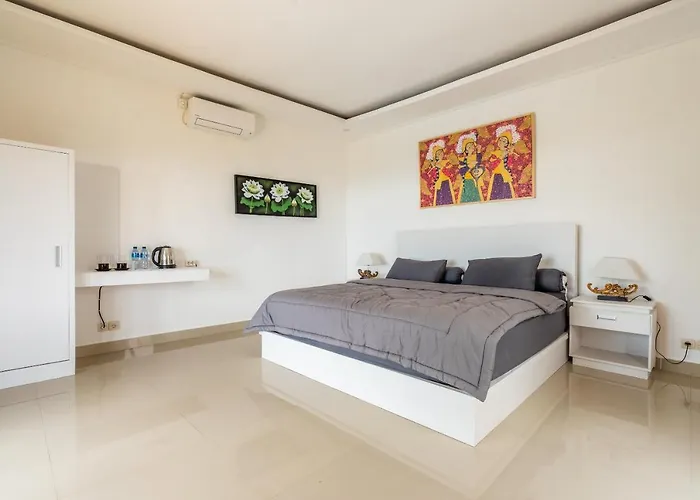 Pini Sentana Village Nusa Penida 3*