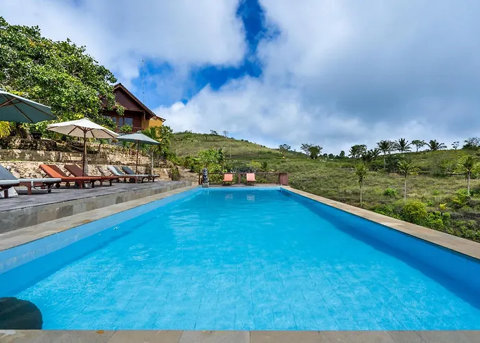 Pini Sentana Village Nusa Penida 3*