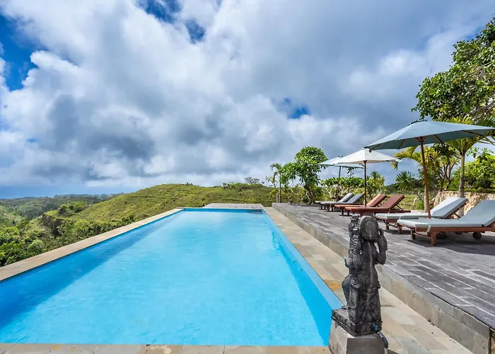 Pini Sentana Village Nusa Penida Отель 3*