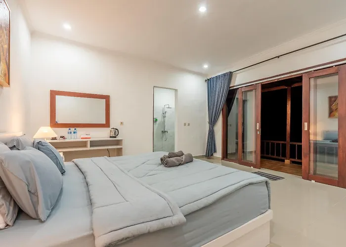 Отель Pini Sentana Village Nusa Penida 3*