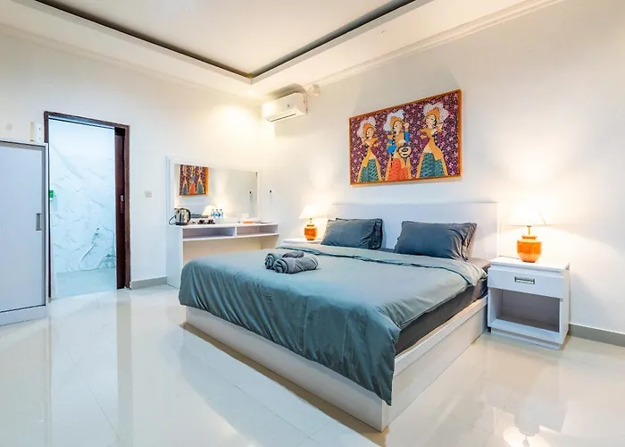 Pini Sentana Village Nusa Penida Отель
