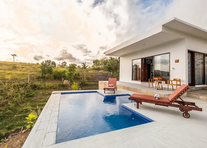 Pini Sentana Village Nusa Penida Отель Tanglad