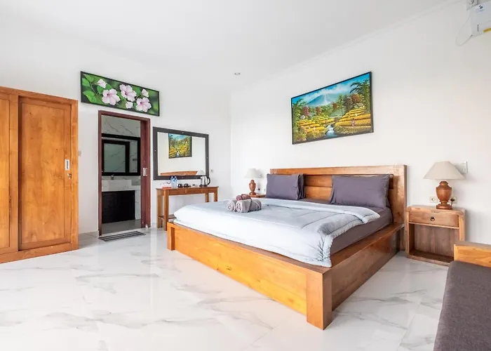Pini Sentana Village Nusa Penida Отель