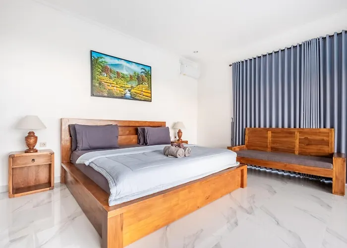 Pini Sentana Village Nusa Penida Tanglad